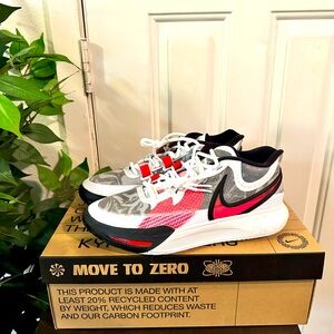 Nike Kyrie 8 “University Red”